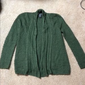 Hunter green cardigan!